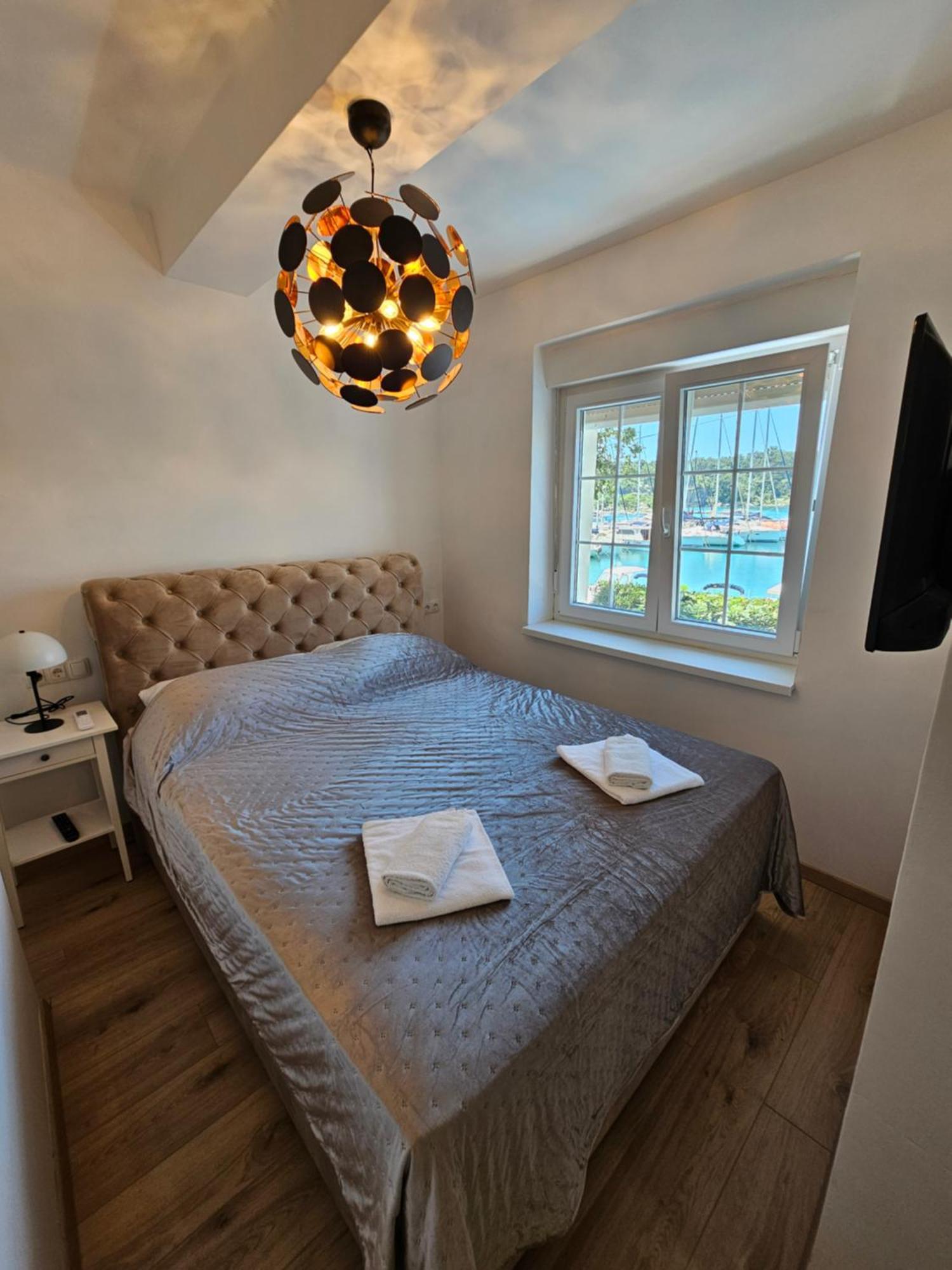 Villa Gaj Omisalj Ngoại thất bức ảnh